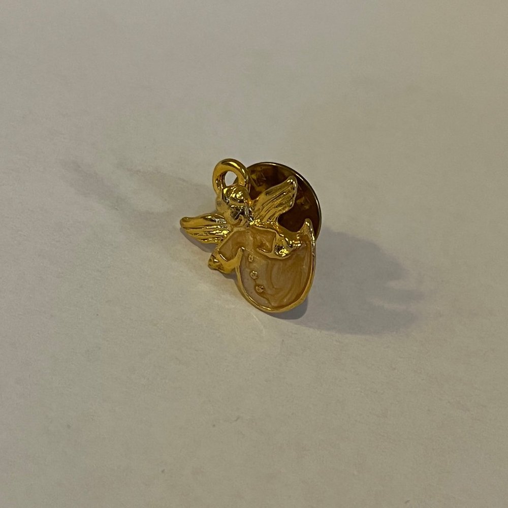 Beautiful Vintage Mother of Pearl Angel Pin Brooch